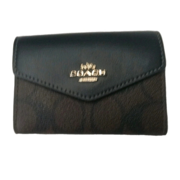 Coach Flap Card Case Signature coated canvas Retail $98